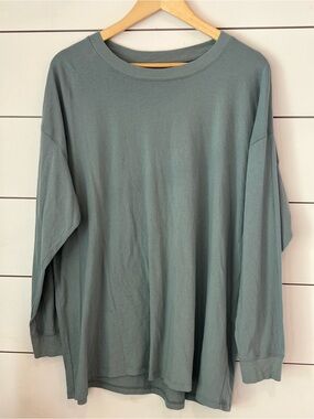 Abercrombie & Fitch soft af muted sage‎ green crewneck tee 100% cotton